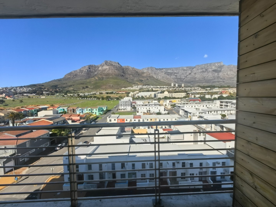 2 Bedroom Property for Sale in Zonnebloem Western Cape
